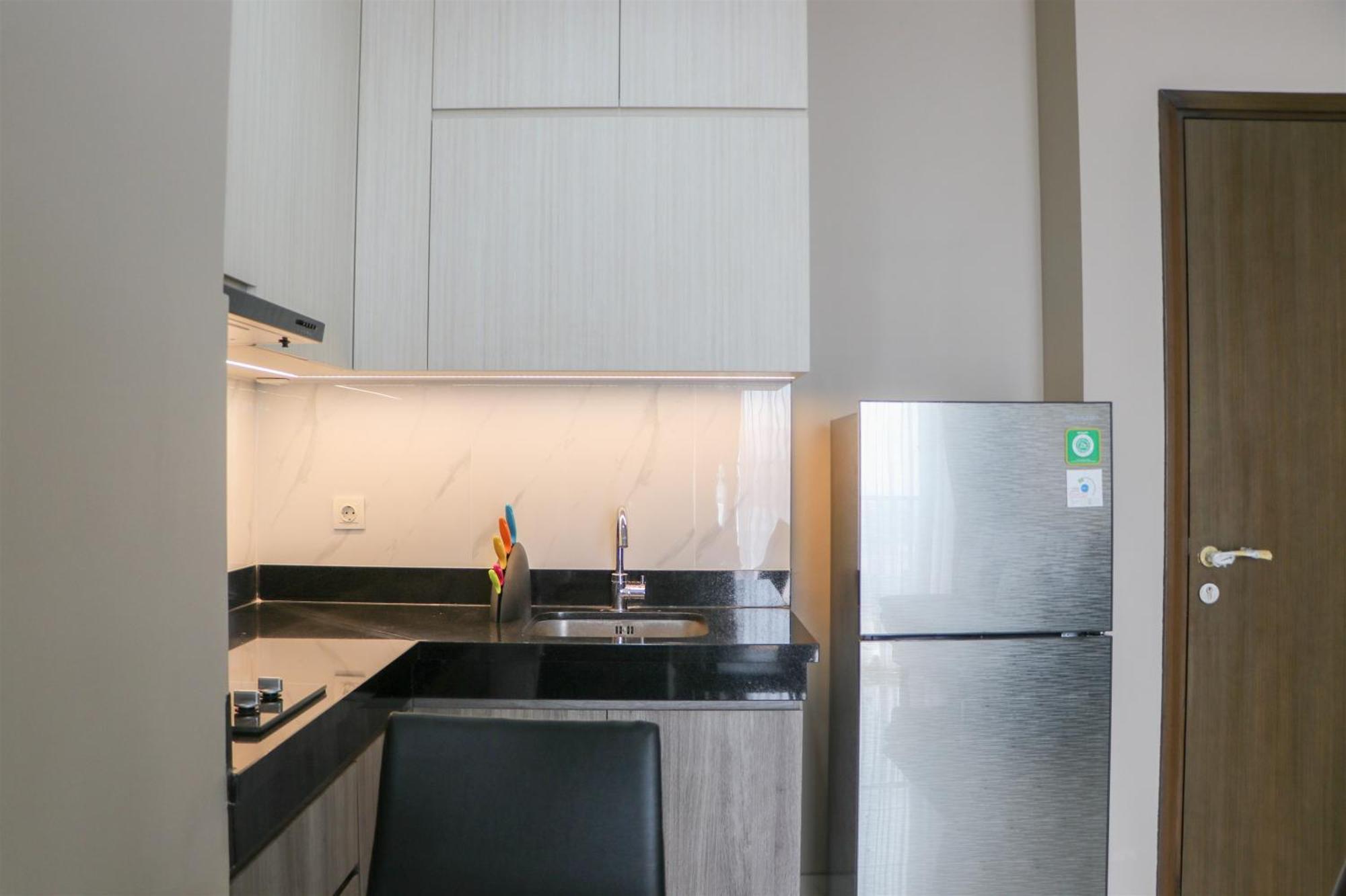 Apartemen Spacious And Homey 2br At Ciputra International By Travelio *